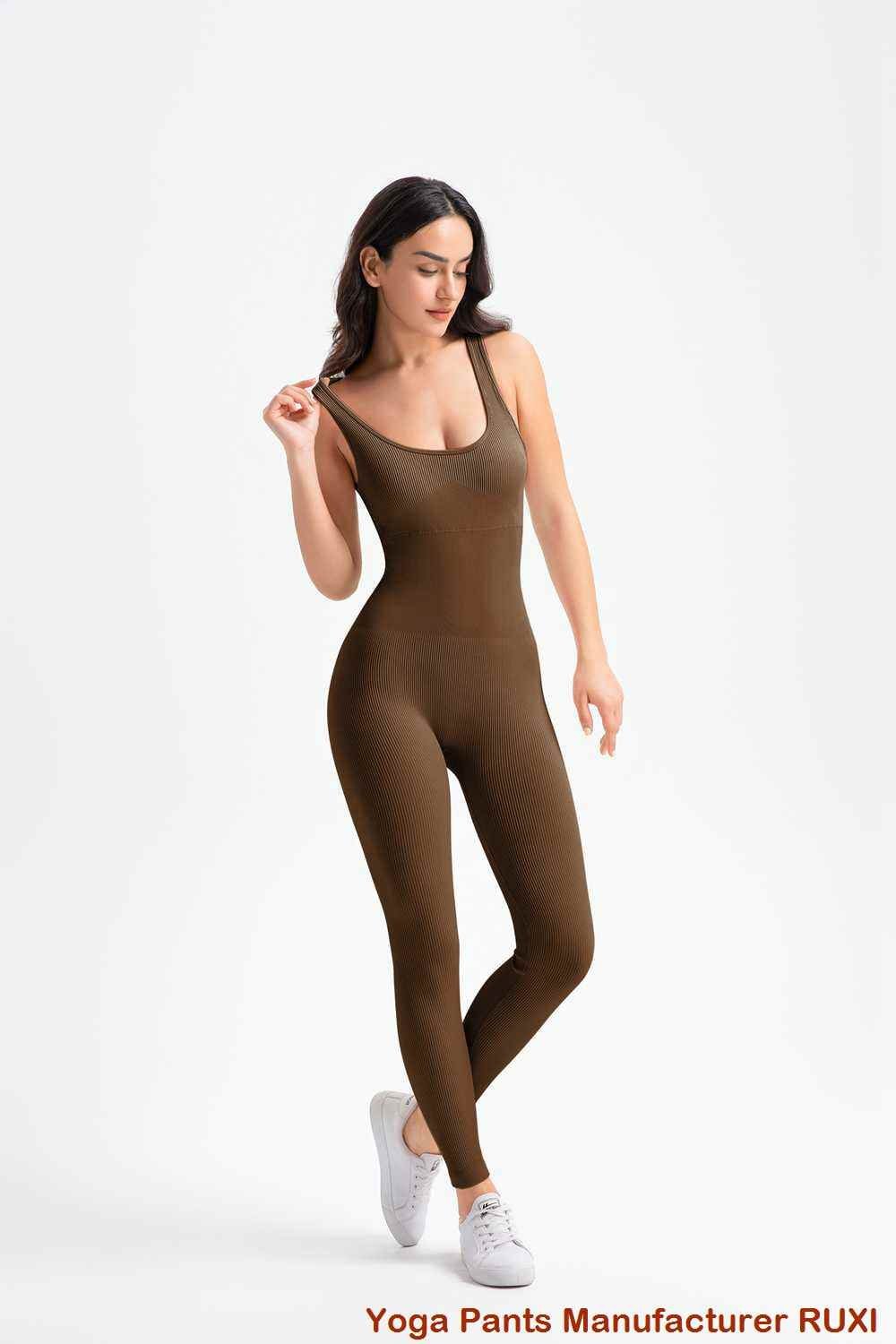 حمالة صدر رياضية برقبة دائرية