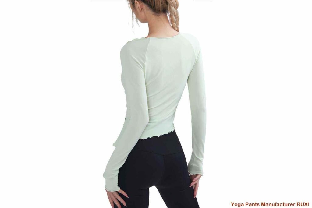 قمصان خفيفة الوزن سريعة الجفاف