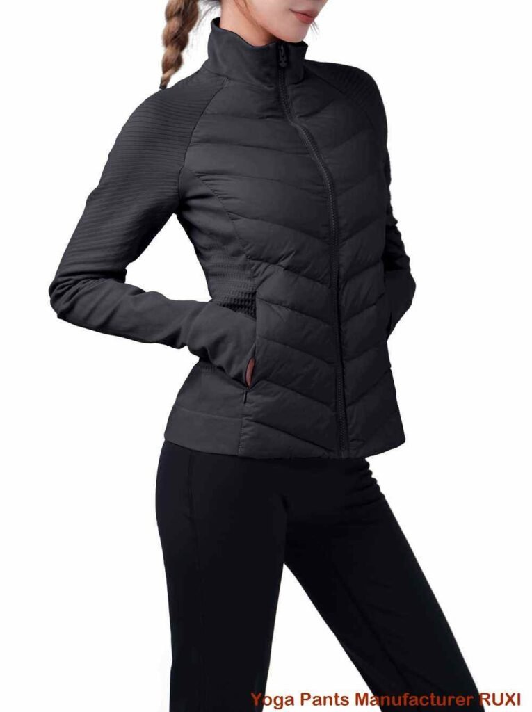 قميص يوغا باللون الأبيض RUXI